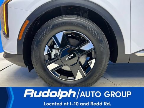 Used 2026 Kia Sportage LX FWD image 25
