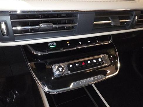 New 2026 Lincoln Corsair Reserve w/ Jet Appearance Package image 23