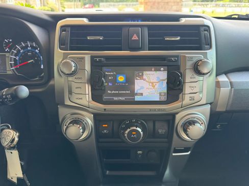 Used 2017 Toyota 4Runner SR5 Premium RWD image 28