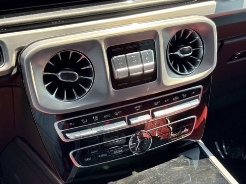 Used 2022 Mercedes-Benz G 550 image 26