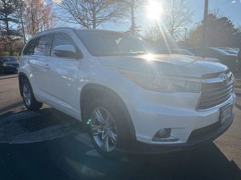 Used 2015 Toyota Highlander Limited image 13