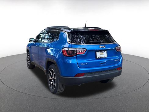 Used 2025 Jeep Compass Limited image 5