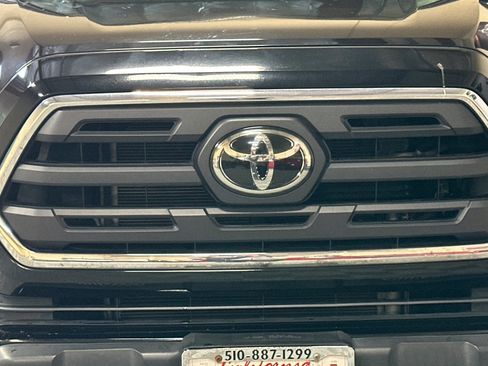 Used 2019 Toyota Tacoma SR5 image 42