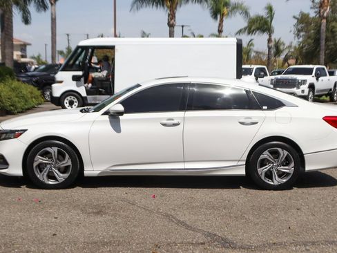 Used 2020 Honda Accord EX image 5