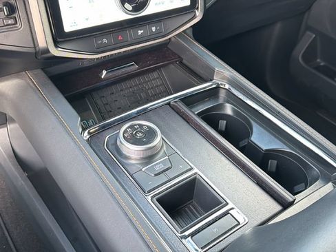 Used 2023 Ford Expedition Max Platinum RWD image 24