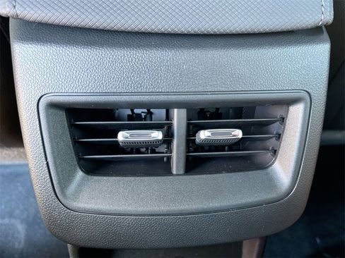 New 2026 Chevrolet Equinox EV LT image 20