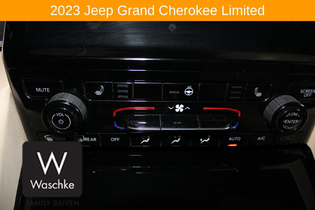 Used 2023 Jeep Grand Cherokee Limited w/ Trailer Tow Prep Group (B) AWD/4WD image 32