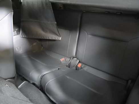 Used 2022 Mitsubishi Outlander SEL image 40