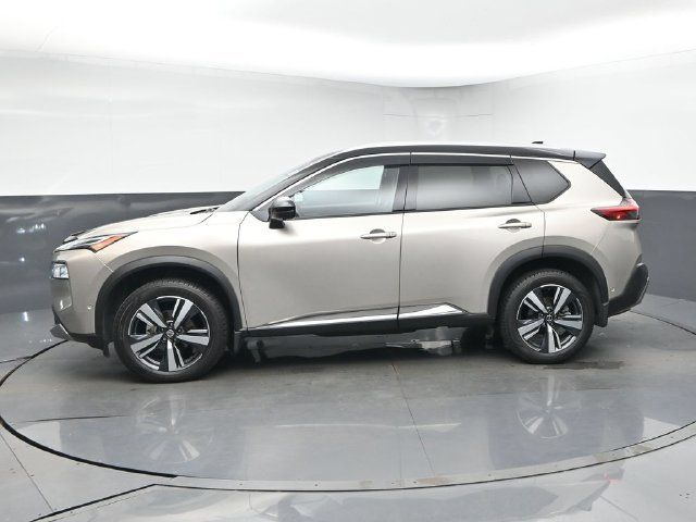 Used 2021 Nissan Rogue Platinum FWD image 4