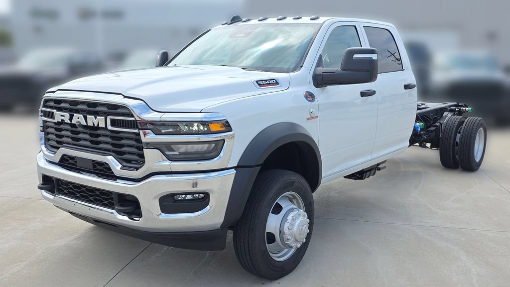 New 2026 RAM 5500 Tradesman w/ Chrome Appearance Group AWD/4WD 360° Tour
