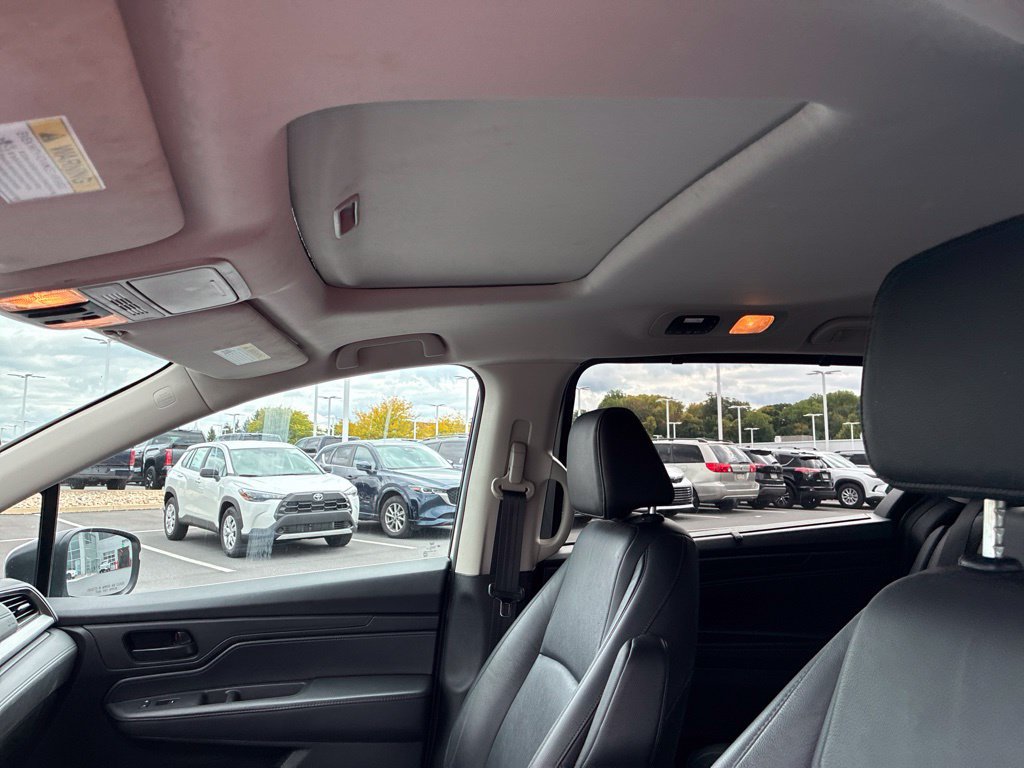 Used 2025 Honda Odyssey EX-L image 31