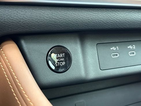 New 2026 Nissan Rogue Platinum AWD/4WD image 13