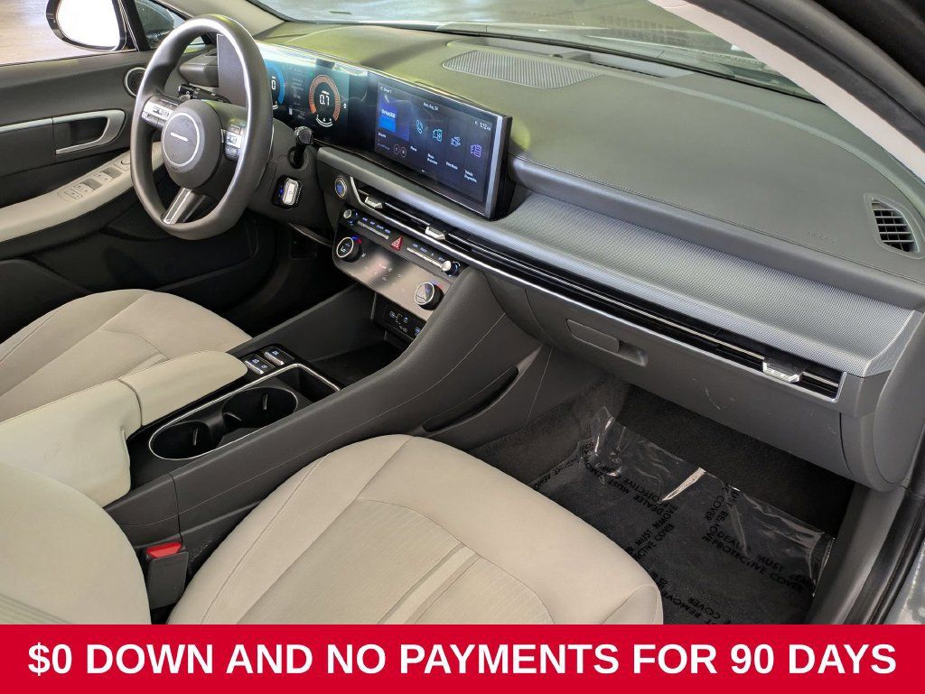 Used 2025 Hyundai Sonata SEL FWD image 29
