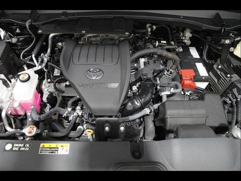 Used 2025 Toyota Grand Highlander AWD image 22