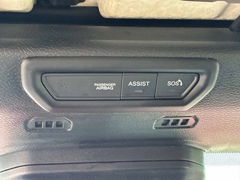 Used 2021 Jeep Wrangler Unlimited Sahara w/ Cold Weather Group AWD/4WD image 40