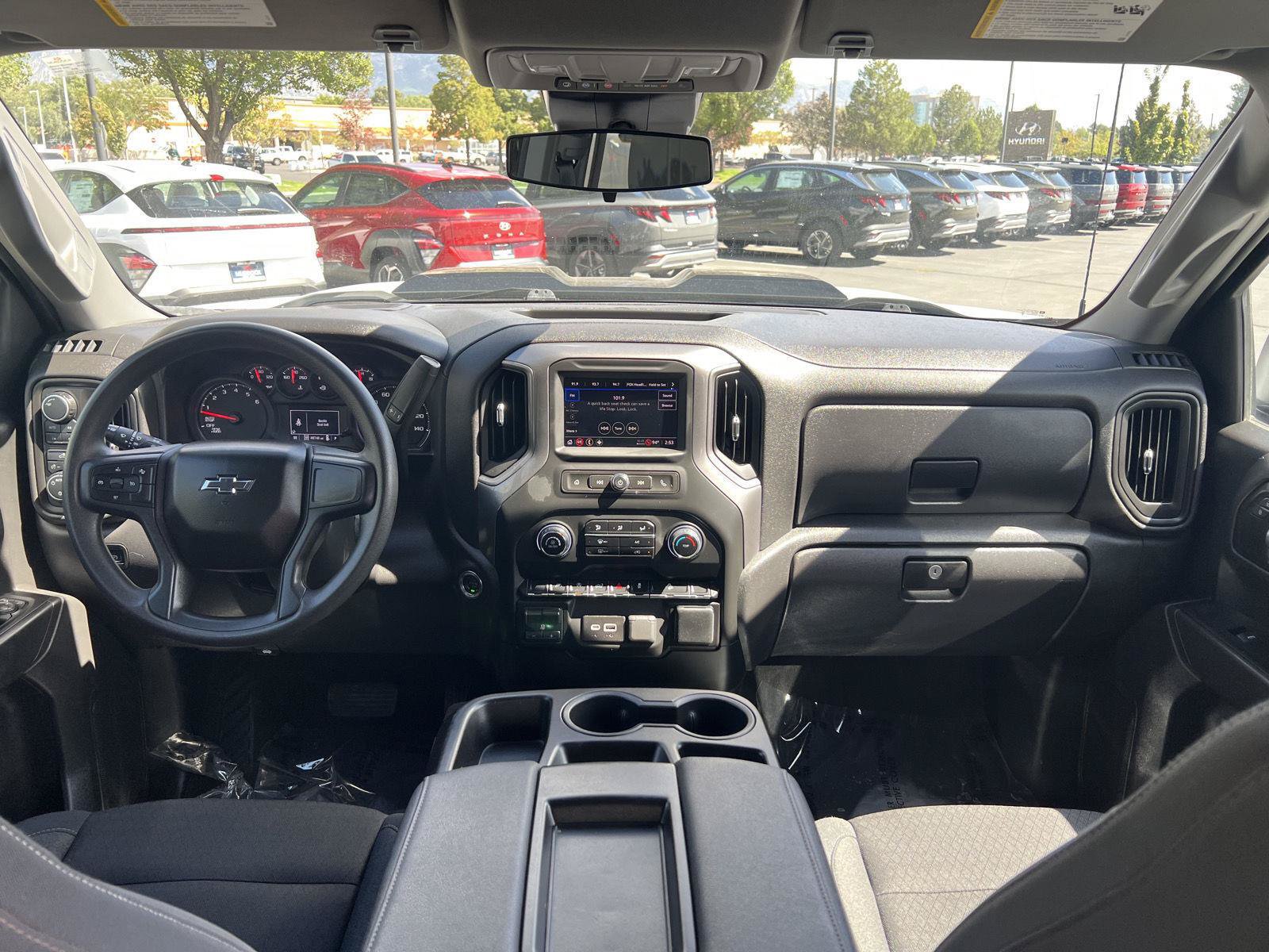 Used 2025 Chevrolet Silverado 1500 Custom Trail Boss AWD/4WD image 29