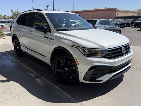 Used 2024 Volkswagen Tiguan SE R-Line FWD image 6