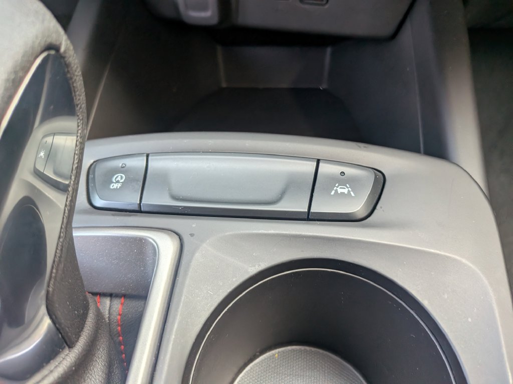 Used 2024 Chevrolet Trax RS w/ Driver Confidence Package FWD image 16