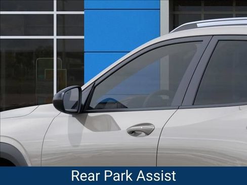 New 2026 Chevrolet Trax ACTIV w/ Sunroof Package FWD image 13