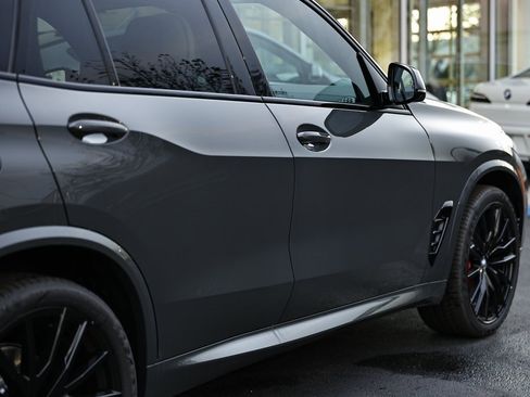 New 2026 BMW X5 xDrive40i w/ M Sport Package image 8