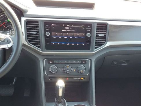 Used 2021 Volkswagen Atlas SE image 24