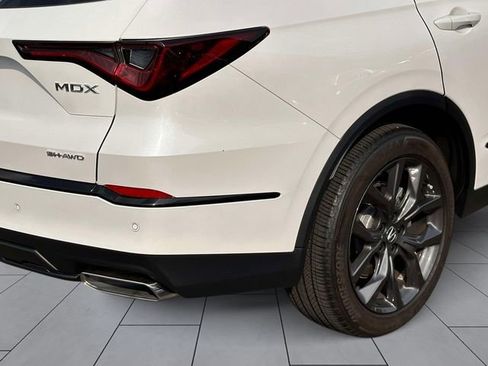 Used 2024 Acura MDX A-Spec AWD/4WD image 10