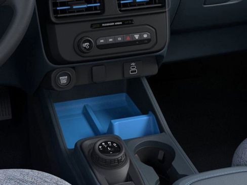 New 2025 Ford Maverick XLT image 14