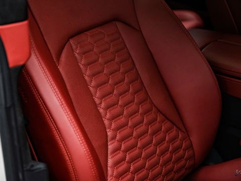 Used 2022 Lamborghini Urus image 57