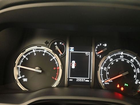 Used 2023 Toyota 4Runner Limited image 20