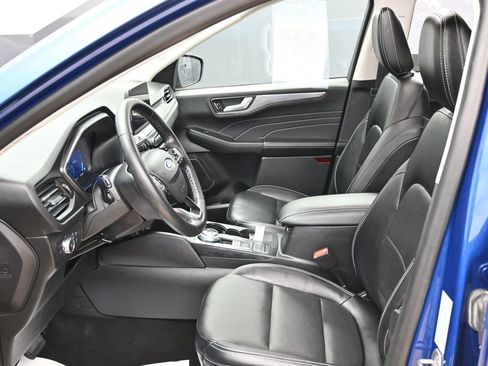 Used 2022 Ford Escape Titanium AWD/4WD image 19