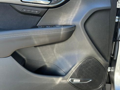 Certified 2025 Buick Envision Sport Touring image 12