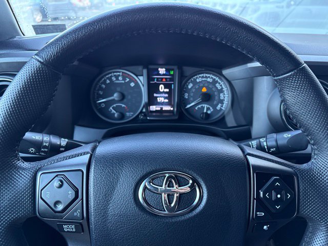Used 2023 Toyota Tacoma TRD Off-Road w/ Technology Package AWD/4WD image 22