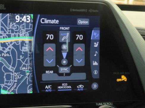 Used 2021 Toyota Highlander Platinum FWD image 47