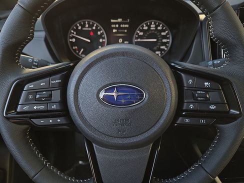 Used 2025 Subaru Forester Premium image 20