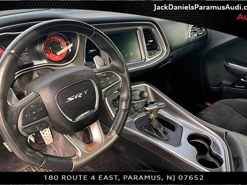 Used 2016 Dodge Challenger SRT Hellcat image 5