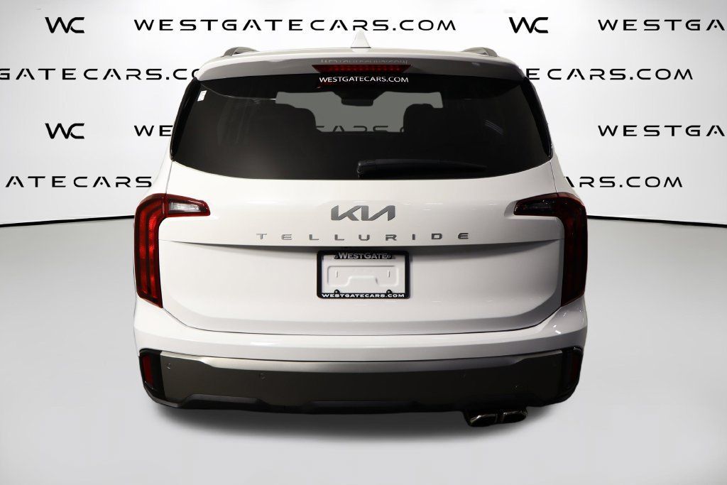 Used 2025 Kia Telluride S FWD image 4