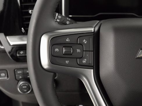 Used 2025 Chevrolet Silverado 3500 LTZ w/ LTZ Plus Package AWD/4WD image 16