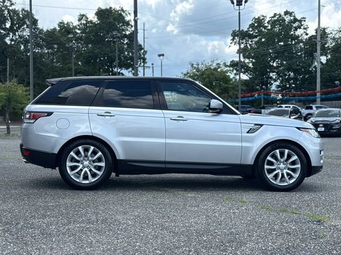Used 2017 Land Rover Range Rover Sport HSE AWD/4WD image 6
