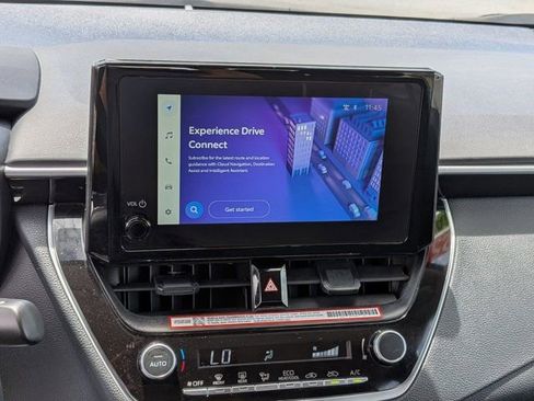 Used 2025 Toyota Corolla LE FWD image 20