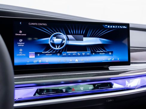 New 2026 BMW 760i xDrive w/ Executive Package AWD/4WD image 28