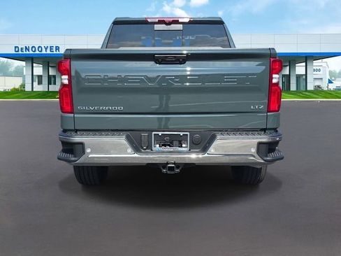 New 2026 Chevrolet Silverado 1500 LTZ w/ LTZ Premium Package AWD/4WD image 9