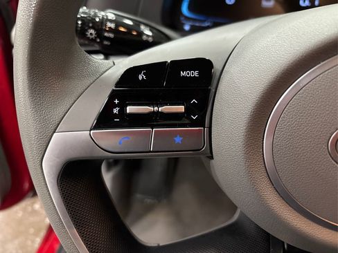 Used 2024 Hyundai Elantra SE image 26