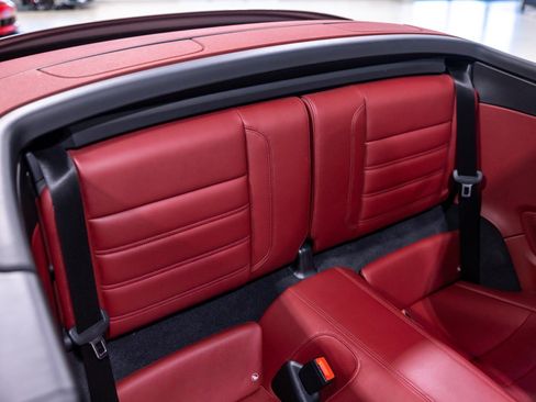 Used 2022 Porsche 911 Cabriolet image 33