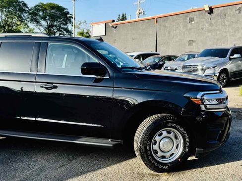 Used 2023 Ford Expedition Max XL AWD/4WD image 3
