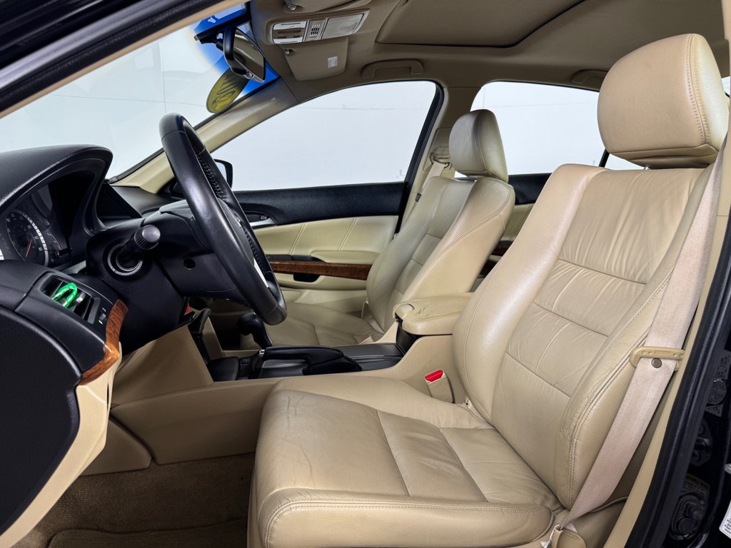 Used 2011 Honda Accord EX-L image 12