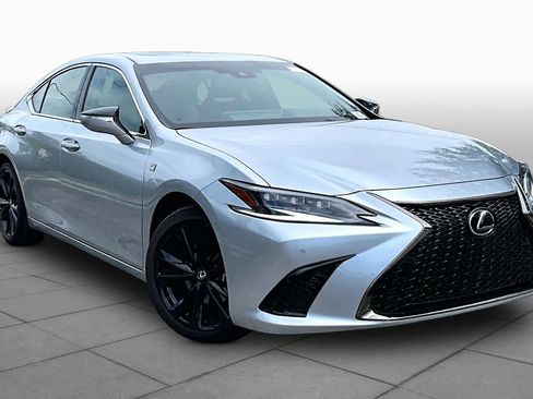 Used 2023 Lexus ES 300h F Sport FWD image 3