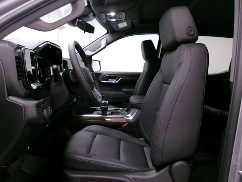 New 2026 Chevrolet Silverado 1500 RST AWD/4WD image 9