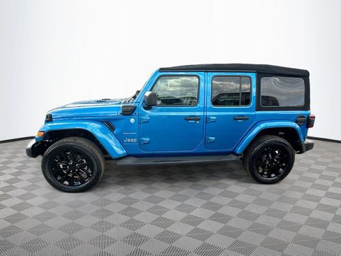 Used 2023 Jeep Wrangler Unlimited Sahara w/ Cold Weather Group image 9