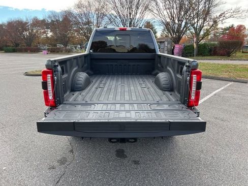 Used 2025 Ford F350 Lariat w/ Lariat Ultimate Package image 29