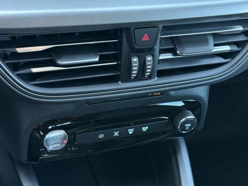 New 2025 Ford Escape SE image 21